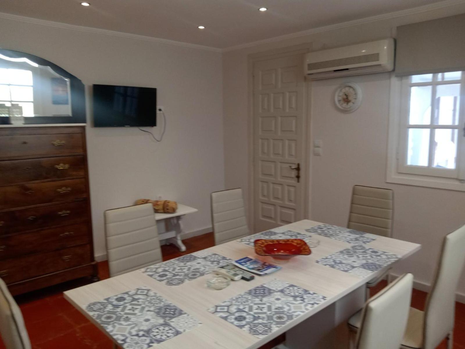 Menegis Apartment Zakynthos Town Exterior photo